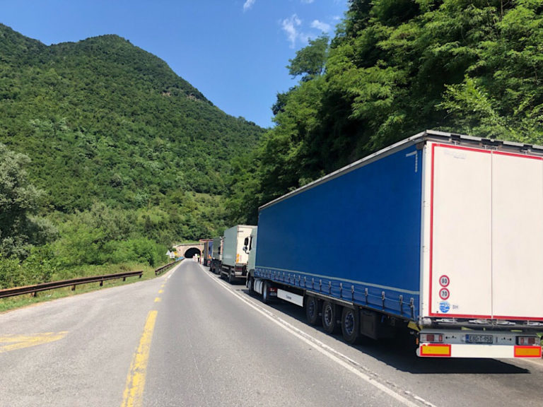 Vozač Golfom V oborio dvije maloljetne osobe kod tunela Vranduk