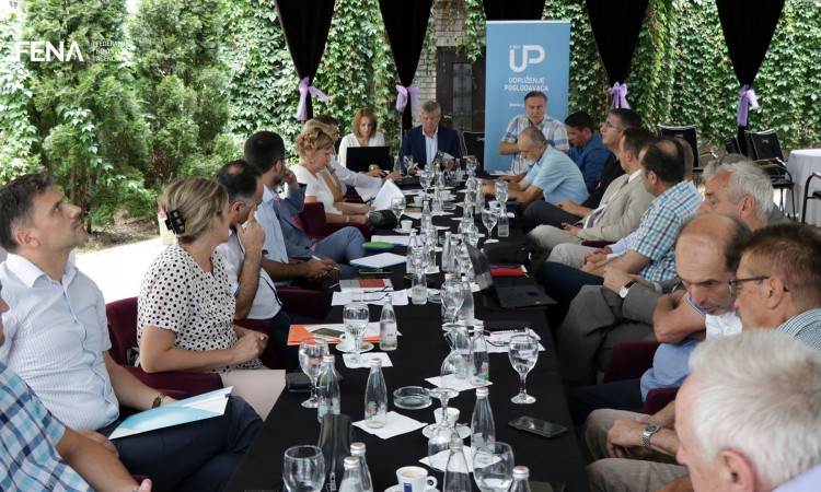Udruženje poslodavaca u FBiH pozdravlja odluku Gradskog vijeća Živinice o ukidanju komunalne takse na istaknutu firmu