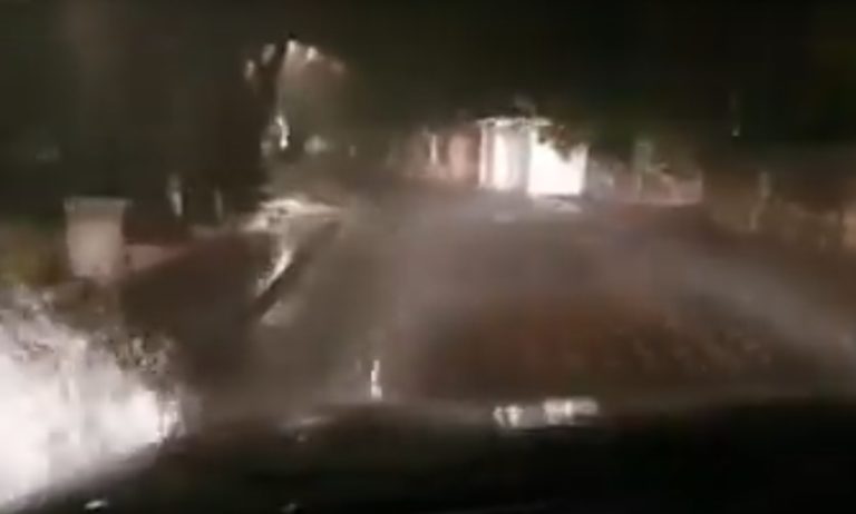 Nevrijeme zahvatilo Dalmaciju: Ulice Makarske i Zaostroga pod vodom (VIDEO)