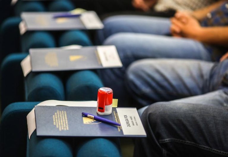 Još jedan problem u BiH: Sustav obrazovanja nije usklađen s potrebama tržišta rada