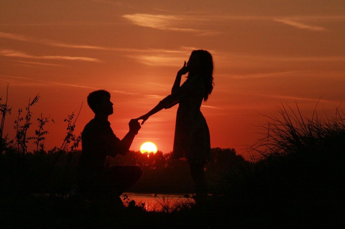 zaruke prosidba ljubav romantika pixabay