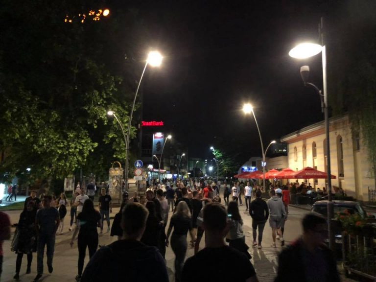 Ljekari mole građane: Odgovornije ponašanje dovest će do pada broja zaraženih