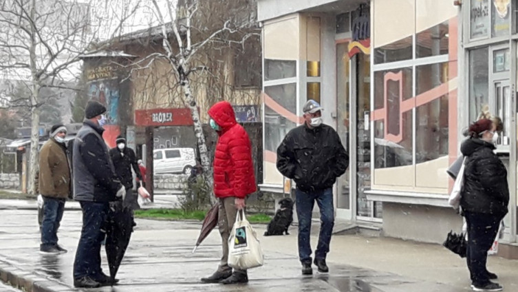 Na ulicama Zenice: Poštuju li građani mjere zaštite od koronavirusa?